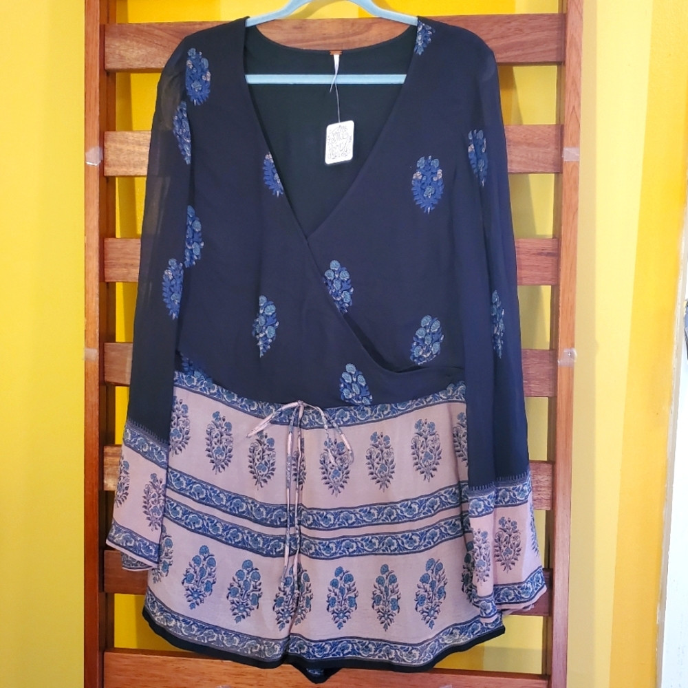 ๐HP๐ NWT Free People Janpath Black Romper Sz L - Picture 2 of 9